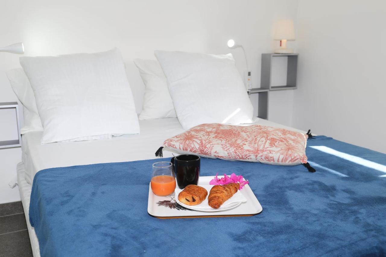 Dlo Doubout Les Pieds Dans L'Eau Apartment แซนต์-อาน ภายนอก รูปภาพ